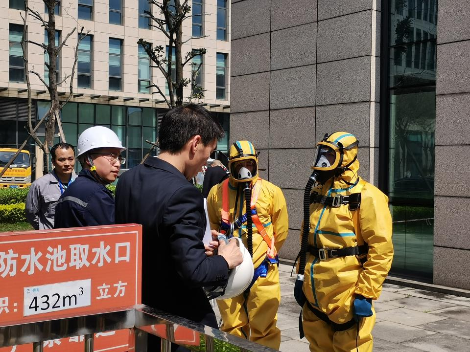 理论培训固根基 实战演练防风险——港发集